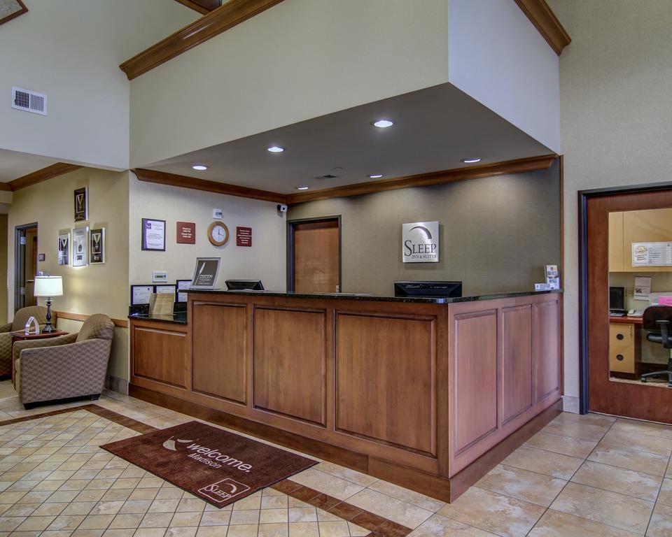 Hotel Sleep & - Monona Madison